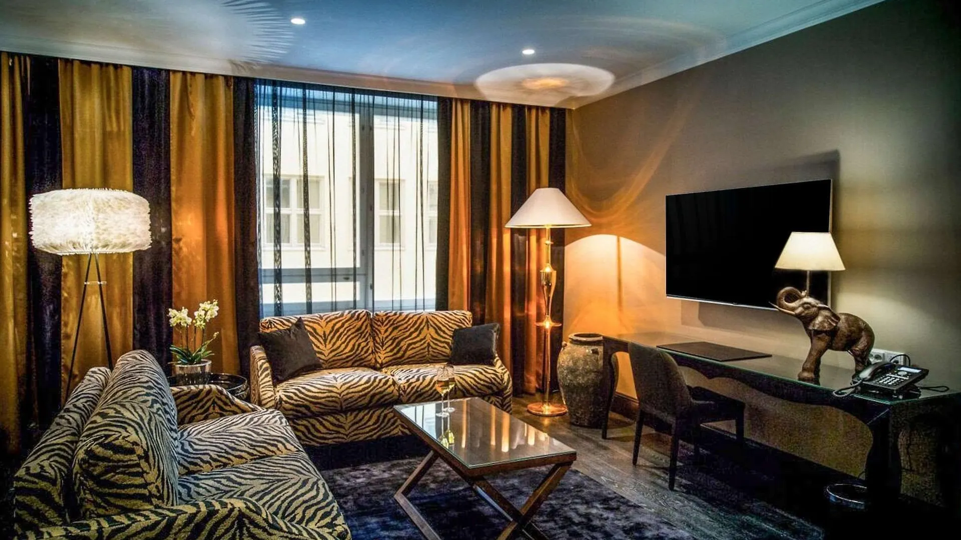 Hotel Lilla Roberts Helsinki 5*,