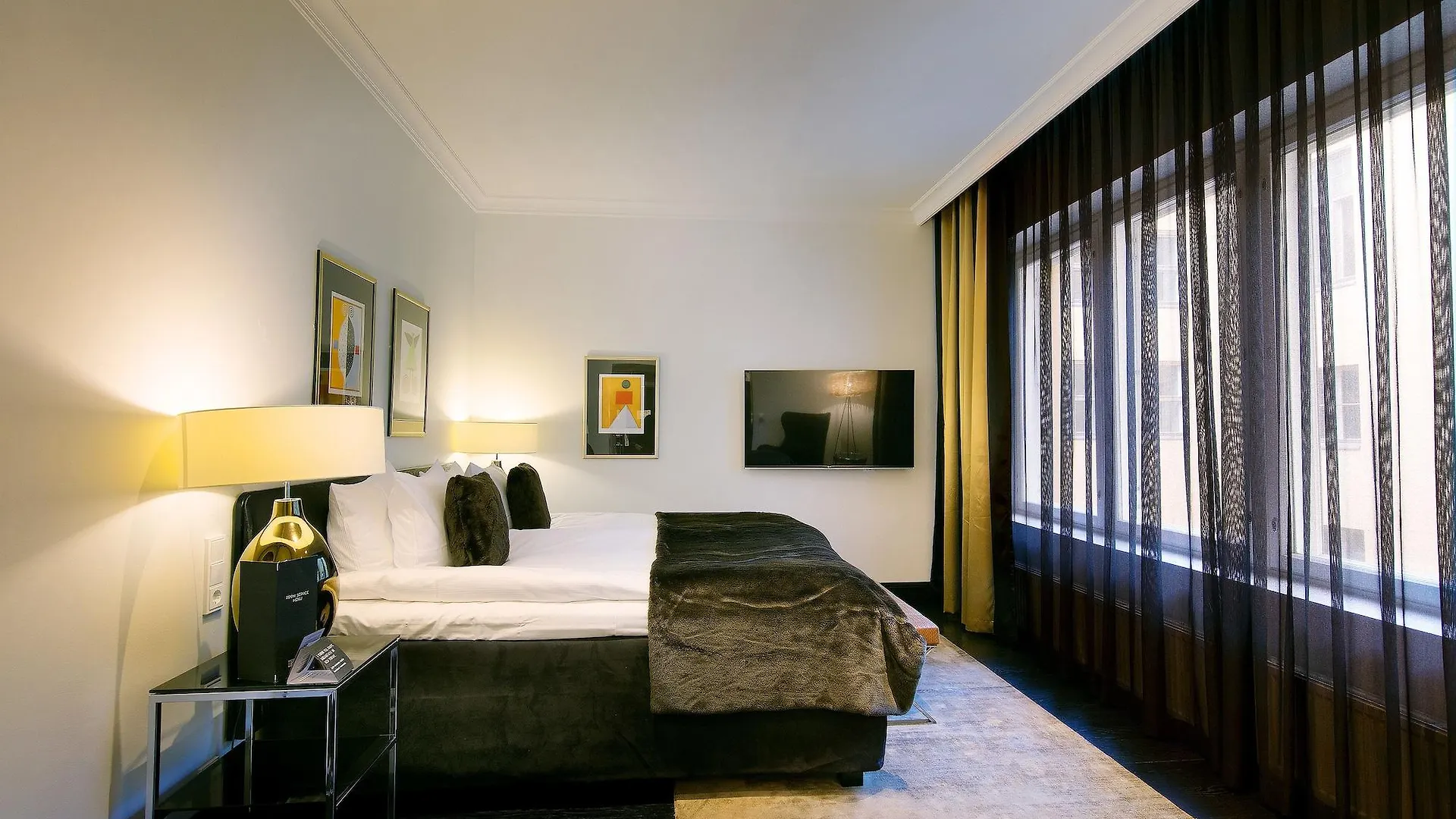 Hotel Lilla Roberts Helsinki 5*,